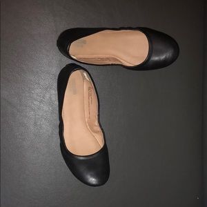 Cute ballet slipper style girls shoe